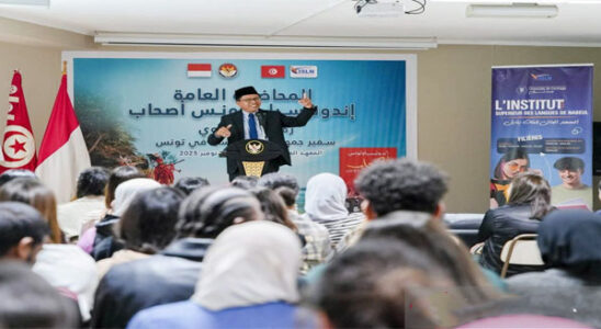 Ambassador Conducts Diplomacy Based on the History of Indonesia and Tunisia