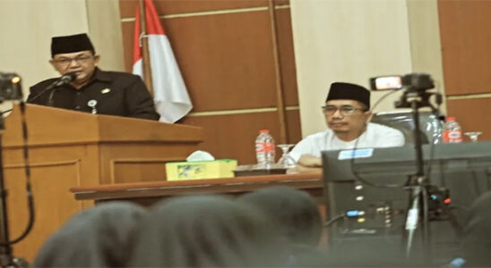 Civil Servants Urged to Reject Political Intervention in the Bureaucracy