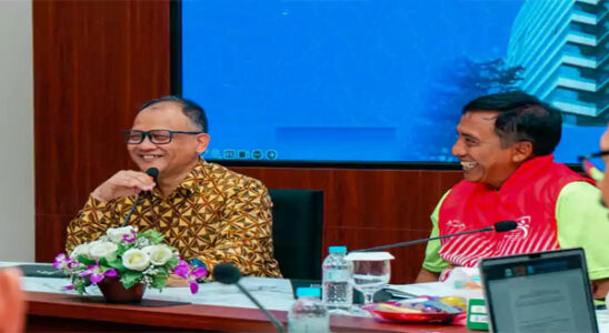 Surabaya Teachers represent Indonesia at South Korean Education Conference