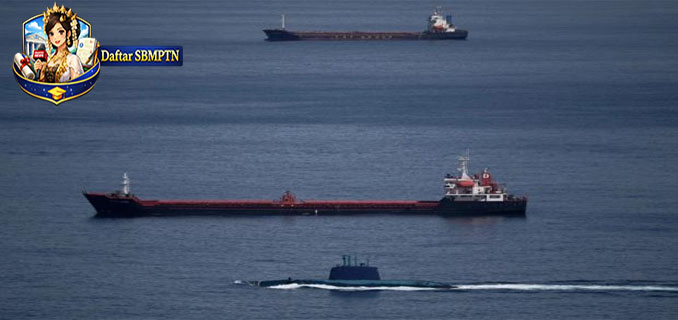Iran Says Strait of Hormuz Is Free to Pass, But Not for the US and Israel